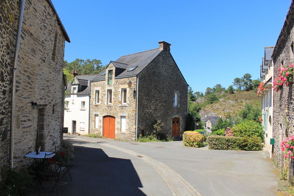 Villa "Number 26" Town House Rochefort-en-Terre Exterior foto